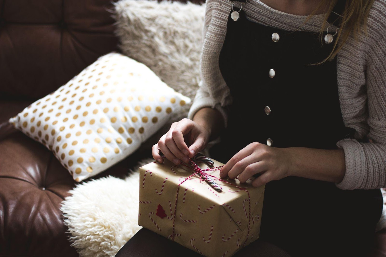 Unwrapping the Gift of Engagement This Holiday Season with Conversational Marketing -